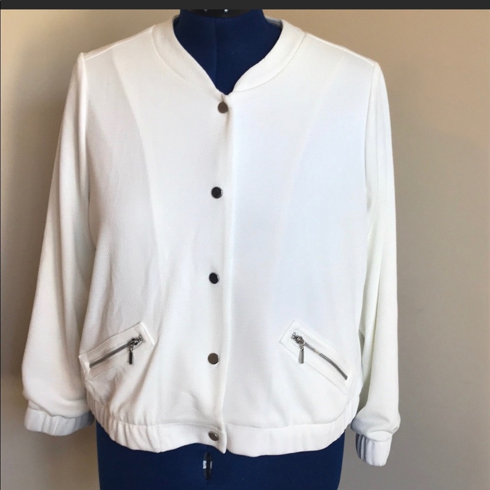 Chico’s Traveler’s summer Jacket, 2p (12P)